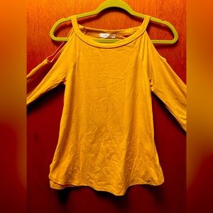 Gaze mustard cut-out shoulder long sleeve